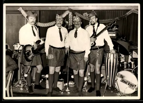 AK Unterwasser, Hotel Sternen, Band in Kilts