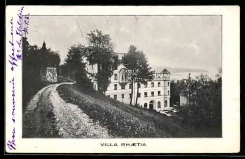 AK Luzern, Villa Rhaetia mit Strasse und Wasserblick