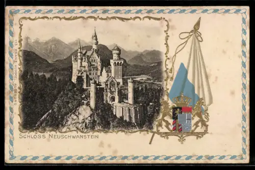 Passepartout-Lithographie Schloss Neuschwanstein, Ortsansicht mit Bergpanorama, Wappen und Fahne