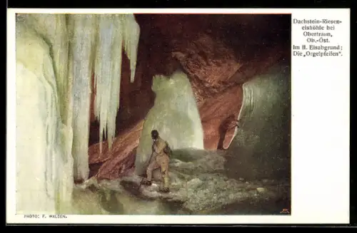 AK Dachstein-Rieseneishöhle, im II. Eisabgrund: die Orgelpfeifen