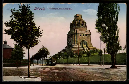 AK Leipzig, Strassenbahn am Völkerschlachtdenkmal
