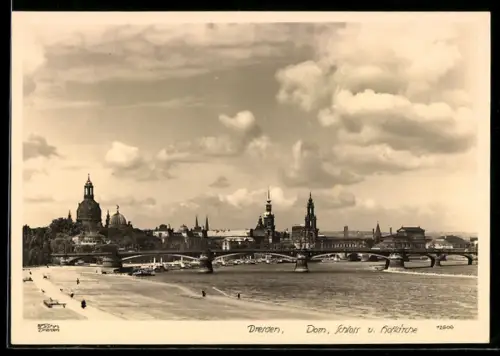 Foto-AK Walter Hahn, Dresden, Nr. 12606: Dresden, Ortsansicht vor der Zerstörung 1945, Blick v. Osten