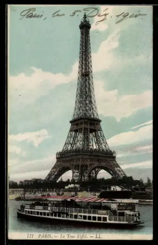 AK Paris, La Tour Eiffel, Eiffelturm mit Dampfer No. 103