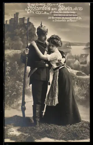 AK Stolzenfels am Rhein, Soldat in Uniform mit seiner Geliebten