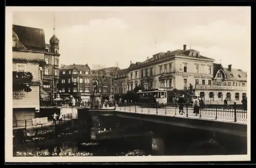 AK Siegen, Partie an der Siegbrücke mit Strassenbahn und Restaurant Sommer