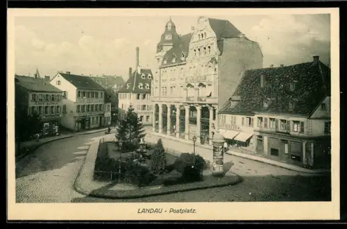 AK Landau, Partie am Postplatz mit Grünanlage