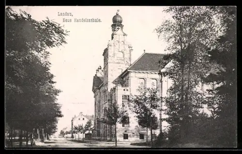 AK Landau, Strassenpartie an der neuen Handelsschule