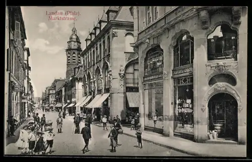 AK Landau /Pfalz, Passanten auf der Marktstrasse