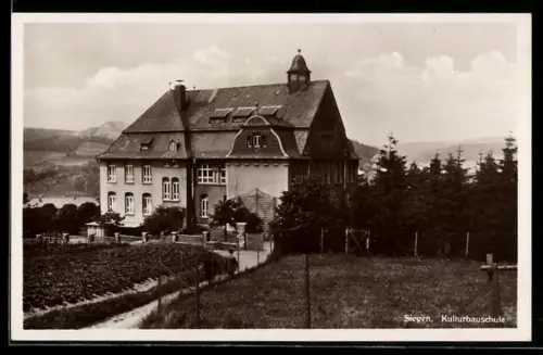AK Siegen, Kulturbauschule mit Zufahrt und Bergpanorama