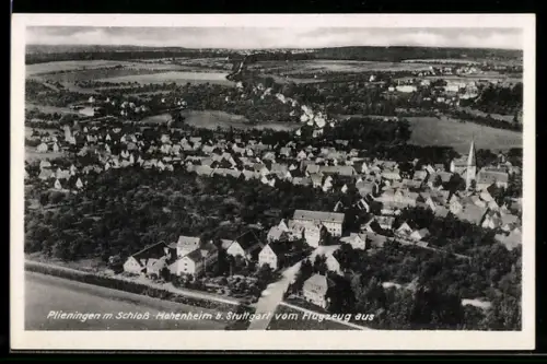 AK Plieningen b. Stuttgart, Schloss Hohenheim, Ortsansicht aus der Luft