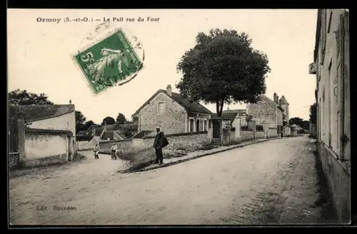 AK Osmoy /S.-et-O., Le Puit rue du Four