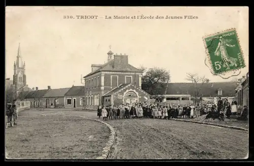 AK Tricot, La Mairie et l`École des Jeunes Filles