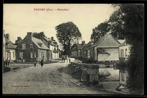 AK Froissy /Oise, Vue de la rue principale avec maisons et habitants