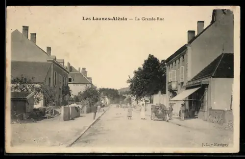 AK Les Launes-Alésia, La Grande-Rue
