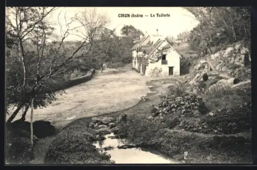 AK Ciron /Indre, La Tuilerie et le paysage environnant