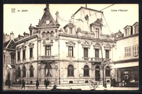 AK Dijon, Caisse d`Épargne avec passants et chariot dans la rue animée