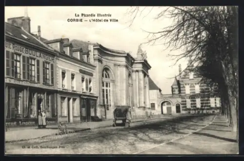 AK Corbie, L`Hôtel de Ville et commerces adjacents