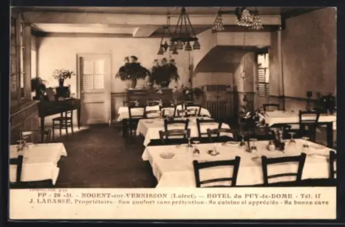 AK Nogent-sur-Vernisson /Loiret, Intérieur de l`Hôtel du Puy-de-Dôme avec tables dressées et décor floral