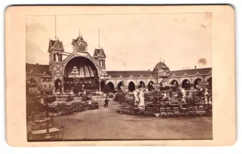 Fotografie Georg Reese, Hannover, Goseriede, Ansicht Hannover, Tivoli mit Statuen