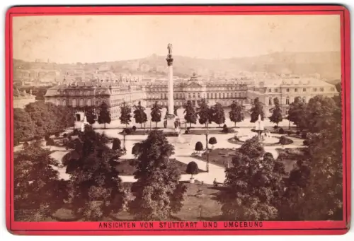 Fotografie unbekannter Fotograf, Ansicht Stuttgart, Denkmal und Springbrunnen in einem Park