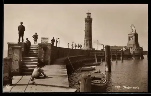 AK Lindau, Hafenmole mit Leuchtturm