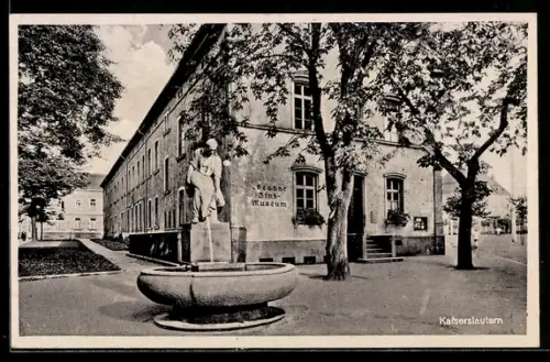 AK Kaiserslautern, Museum mit Brunnen und Statue