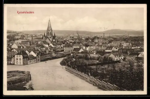 AK Kaiserslautern, Teilansicht mit Kirche