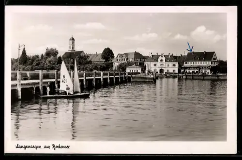 AK Langenargen am Bodensee, Uferpartie mit Boot