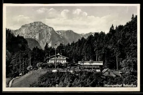 AK Bad Reichenhall, Alpengasthof Schroffen mit Terrasse vor Berg- und Waldkulisse