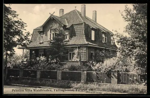 AK Fallingbostel, Pension Villa Waldfrieden, Aussenansicht mit Garten
