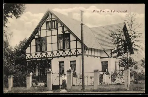 AK Fallingbostel, Villa Martha, Aussenansicht mit Garten