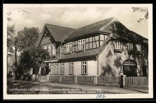 AK Fallingbostel /Lüneburger Heide, Fremdenheim, Bes. W. Bostelmann, Aussenansicht mit Garten