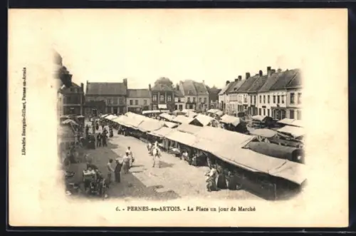 AK Pernes-en-Artois, La Place un jour de Marché