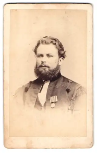 Fotografie Fr. Zirkler, Clausthal, Bergmann in Uniform mit Kriegsdenkmünze 1870/71