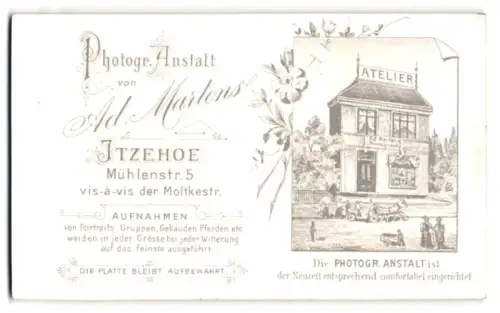 Fotografie Ad. Martens, Itzehoe, Mühlenstrasse 5, Frontansicht des Ateliers mit Blumenmotiven