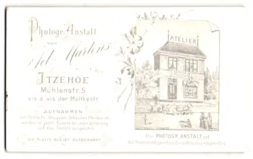 Fotografie Ad. Martens, Itzehoe, Mühlenstr. 5, Aussenansicht des Ateliers mit dekorativen Blumen
