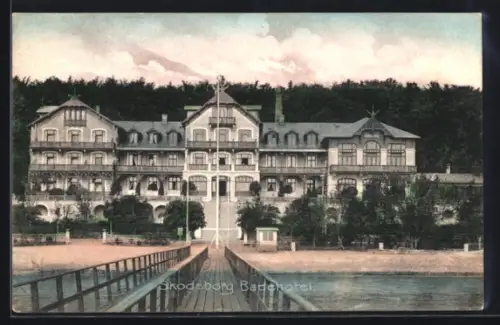 AK Skodsborg, Badehotel mit Seesteg