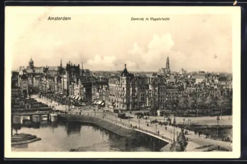 AK Amsterdam, Damrak in Vogelvlucht, Strassenbahn