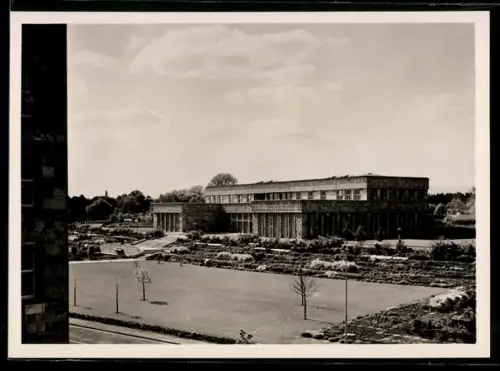 AK Frankfurt-Westend, I. G. Farbenindustrie Aktiengesellschaft, Grosses Gebäude mit Parkanlage