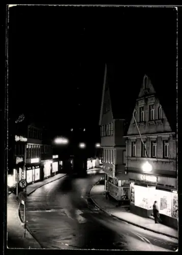AK Stuttgart, Strassenpartie mit Geschäften bei Nacht