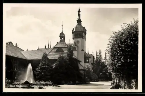 AK Bad Flinsberg /Isergeb., Kurterrasse u. Kurhaus, mit Springbrunnen