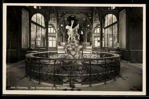 AK Bad Flinsberg /Isergeb., Der Oberbrunnen und Wandelhalle