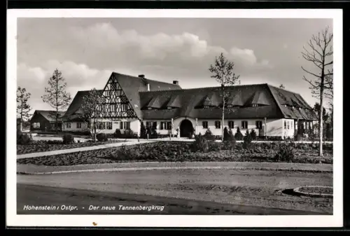 AK Hohenstein /Ostpr., Gasthof der neue Tannenbergkrug, Aussenansicht mit Gartenanlage