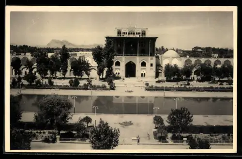 AK Isfahan, Place of Ali Kapu
