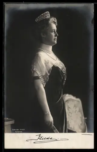 AK Hilda von Baden mit Krone im Portrait