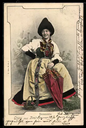 AK Brenner /Tirol, Brennerin in Tracht mit Schirm