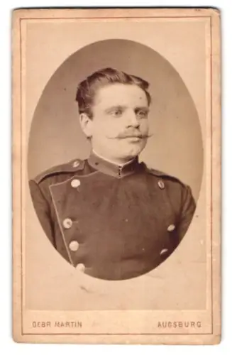 Fotografie Gebr. Martin, Augsburg, Bahnhofstrasse 22, Ulan in Uniform-Ulanka