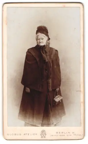 Fotografie Globus Atelier, Berlin, Leipziger Str. 132/135, Porträt einer älteren Dame