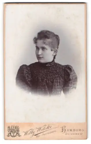 Fotografie Willy Wilcke, Hamburg, Steindamm 62, Porträt einer jungen Frau