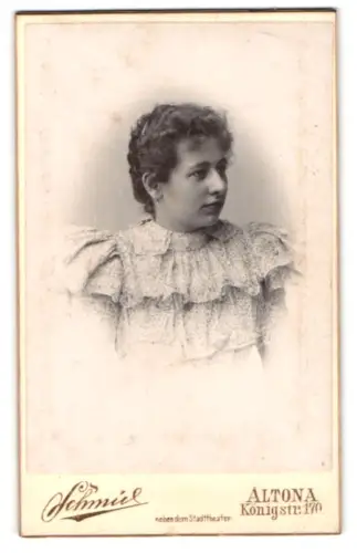 Fotografie Schmid, Altona, Königstrasse 170, Porträt einer jungen Frau